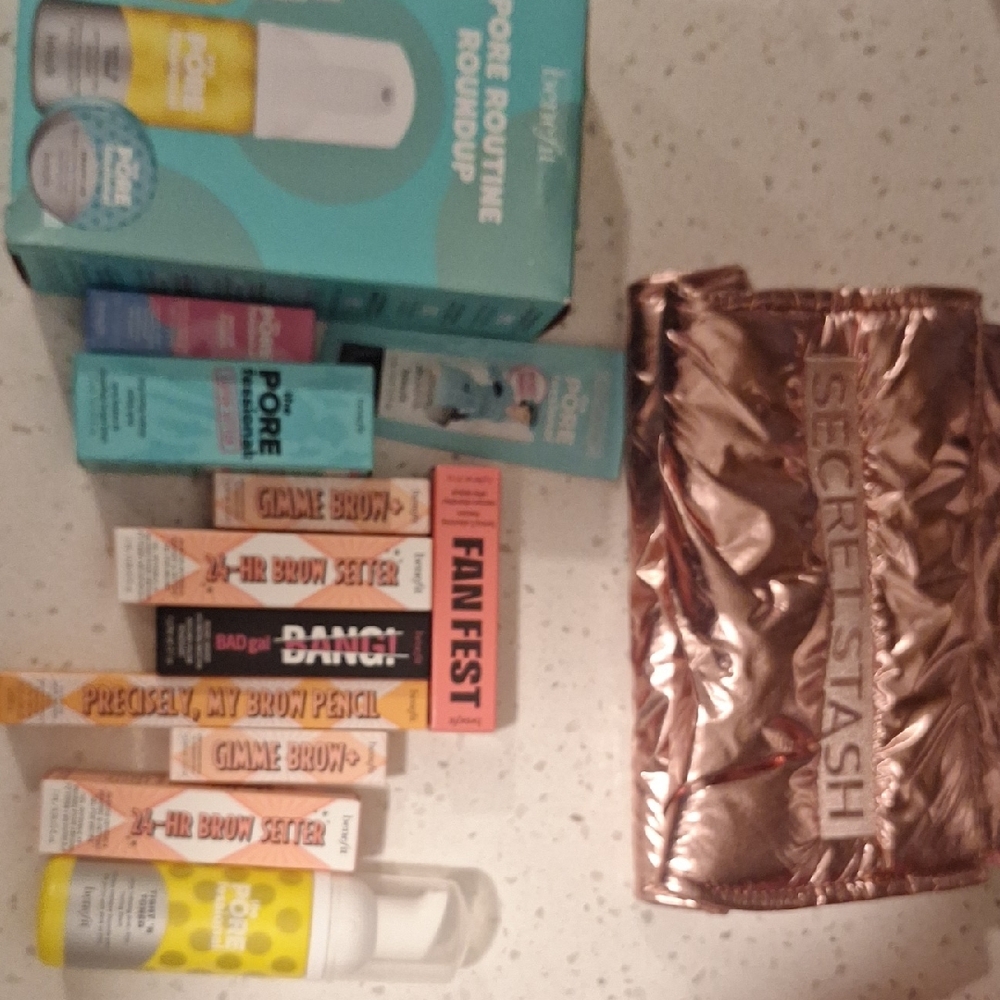 Benefit Cosmetics Makeup Set with Rose Gold Pouch